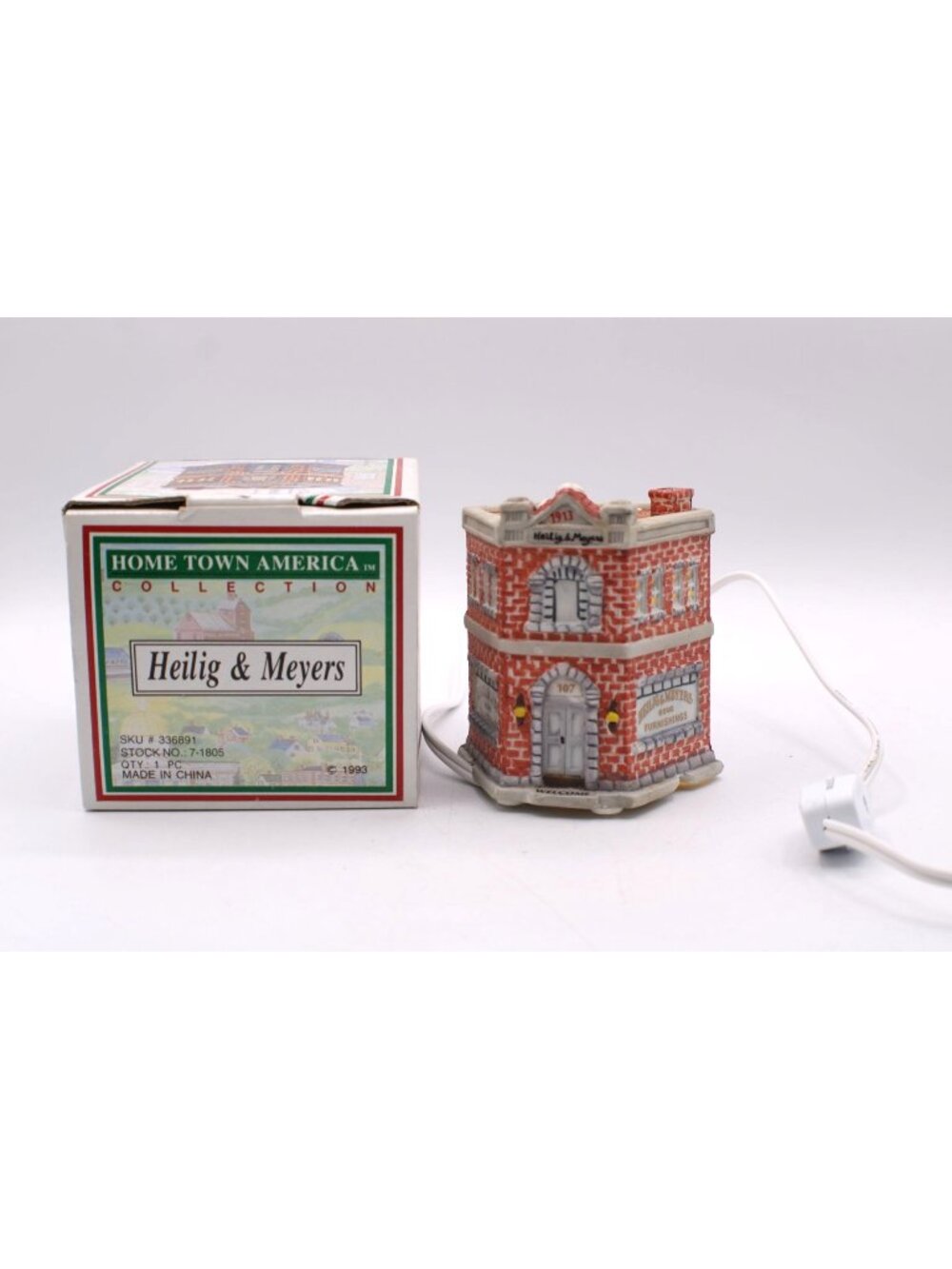 Lighted Light Home Town America Heilig & Meyers 1993 Home Furnishings Building